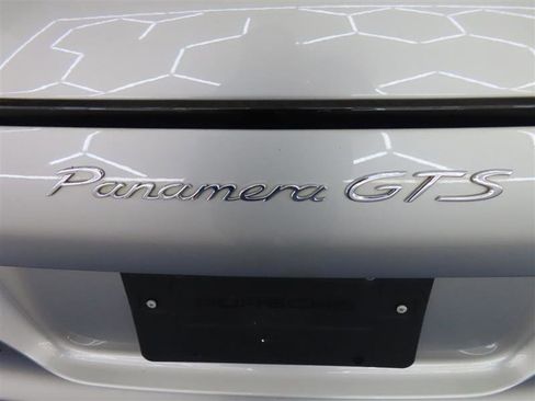 Used 2013 Porsche Panamera GTS image 13