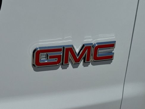 New 2026 GMC Savana 2500 Extended w/ Driver Convenience Package RWD image 10