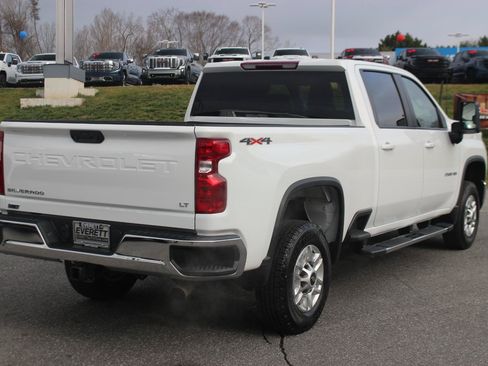 Used 2025 Chevrolet Silverado 2500 LT w/ Convenience Package AWD/4WD image 7