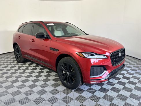 Used 2026 Jaguar F-PACE R-Dynamic S image 6
