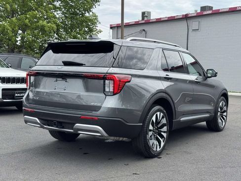 Used 2026 Ford Explorer Platinum w/ LUX Leather Package AWD/4WD image 22