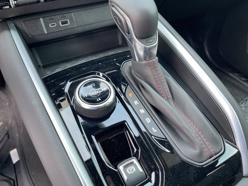 New 2024 Chevrolet Colorado Z71 w/ LPO, Dark Essentials Package image 28