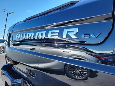 New 2026 GMC Hummer EV 2X image 7