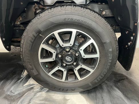 Used 2018 Toyota Tundra SR5 image 21