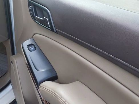 Used 2016 GMC Yukon SLT w/ Open Road Package image 24