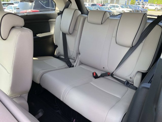New 2026 Honda Odyssey Touring image 8