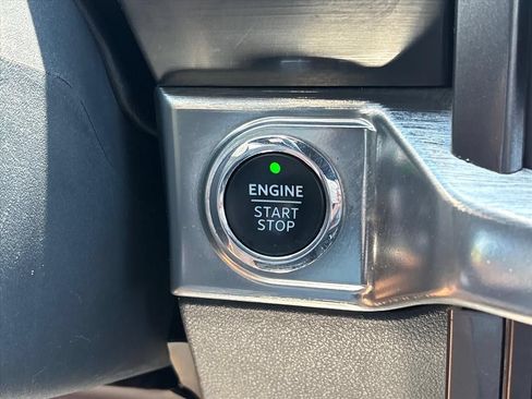 Used 2023 Ford F150 Lariat w/ Equipment Group 502A High AWD/4WD image 37