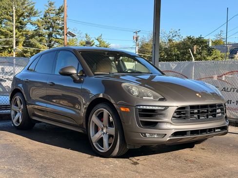 Used 2017 Porsche Macan GTS image 6