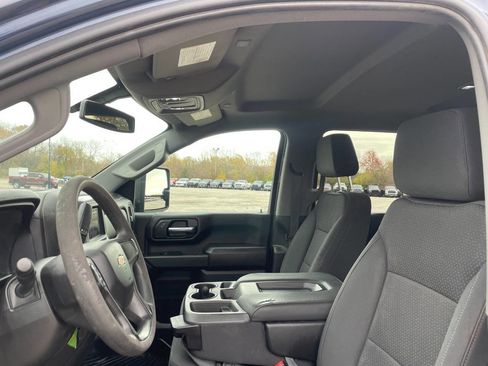 Used 2020 Chevrolet Silverado 2500 Custom w/ Custom Value Package image 17