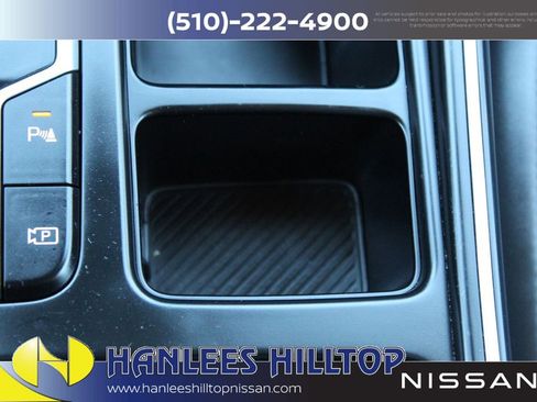 Used 2024 Kia Sorento S image 21