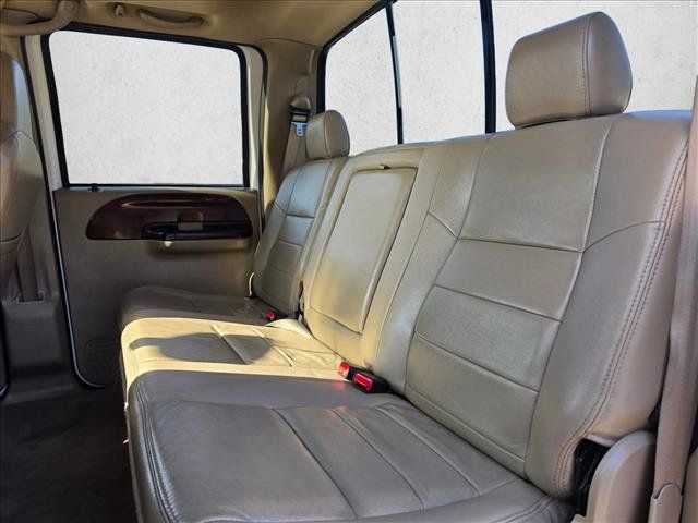 Used 2005 Ford F350 Lariat AWD/4WD image 17