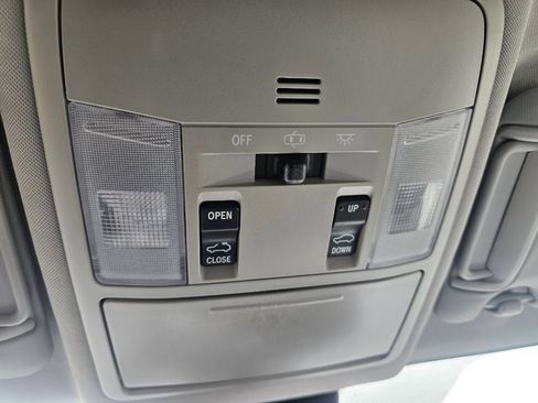 Used 2018 Toyota RAV4 XLE w/ Convenience Package AWD/4WD image 21