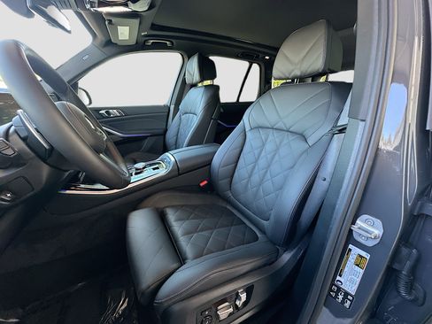 Used 2026 BMW X5 xDrive40i w/ M Sport Package image 22
