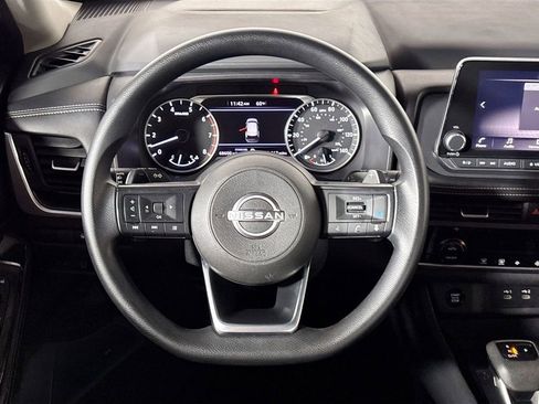 Used 2024 Nissan Rogue SV FWD image 13