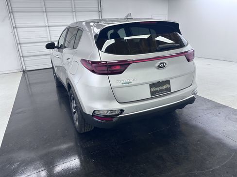 Used 2021 Kia Sportage LX AWD/4WD image 11