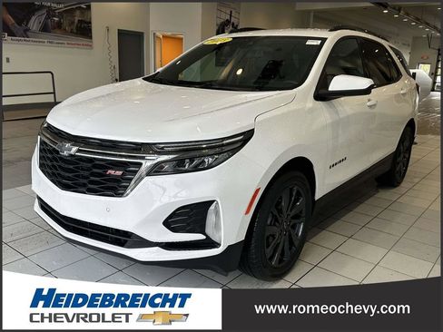 Certified 2023 Chevrolet Equinox RS w/ LPO, Floor Liner Package image 7