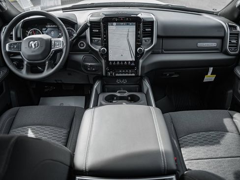 New 2026 RAM 2500 Big Horn AWD/4WD image 23