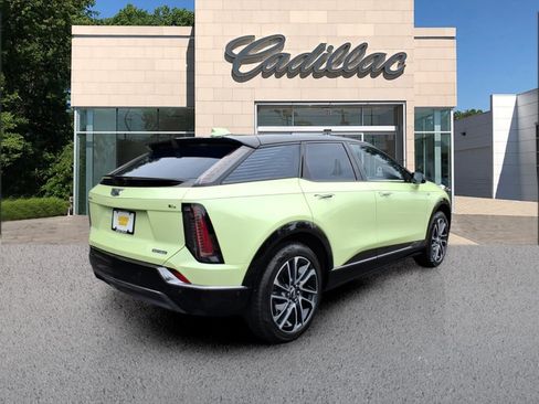 New 2027 Cadillac Optiq Sport w/ LPO, Floor Liner Package AWD/4WD image 5
