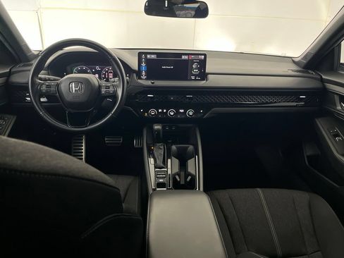 Used 2025 Honda Accord Sport image 31