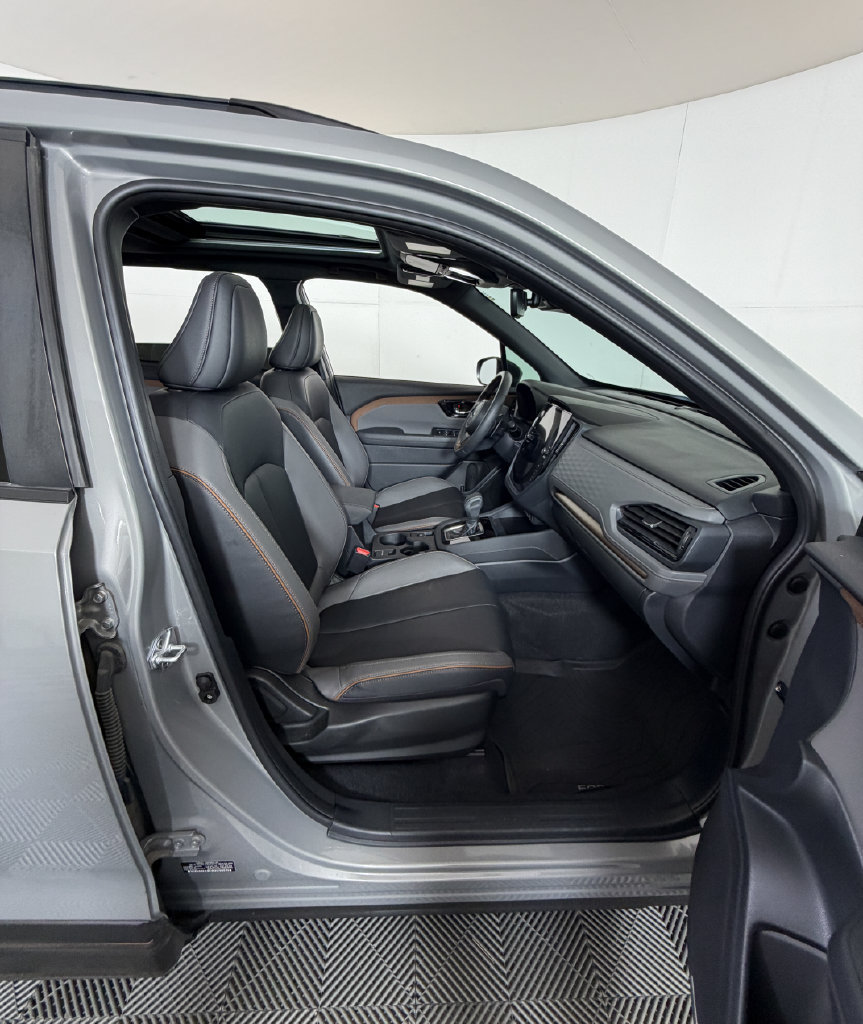 Used 2025 Subaru Forester Sport AWD/4WD image 5
