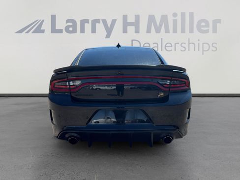 Used 2017 Dodge Charger R/T Scat Pack w/ Beats Audio Group RWD image 4