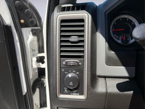 Used 2019 RAM 1500 Tradesman w/ Tradesman SXT Package AWD/4WD image 17