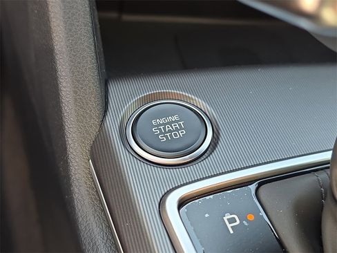 New 2026 Kia Sportage EX image 28