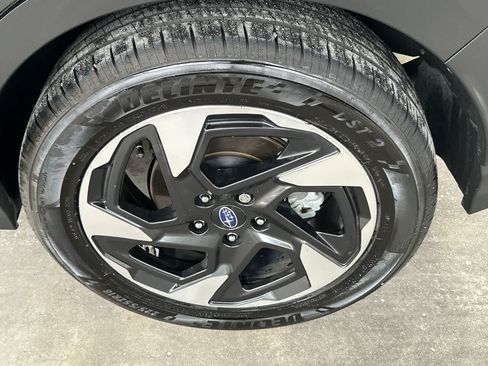 Used 2024 Subaru Crosstrek 2.5i Limited AWD/4WD image 11