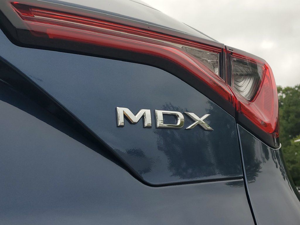 Certified 2026 Acura MDX w/ Technology Package FWD image 8