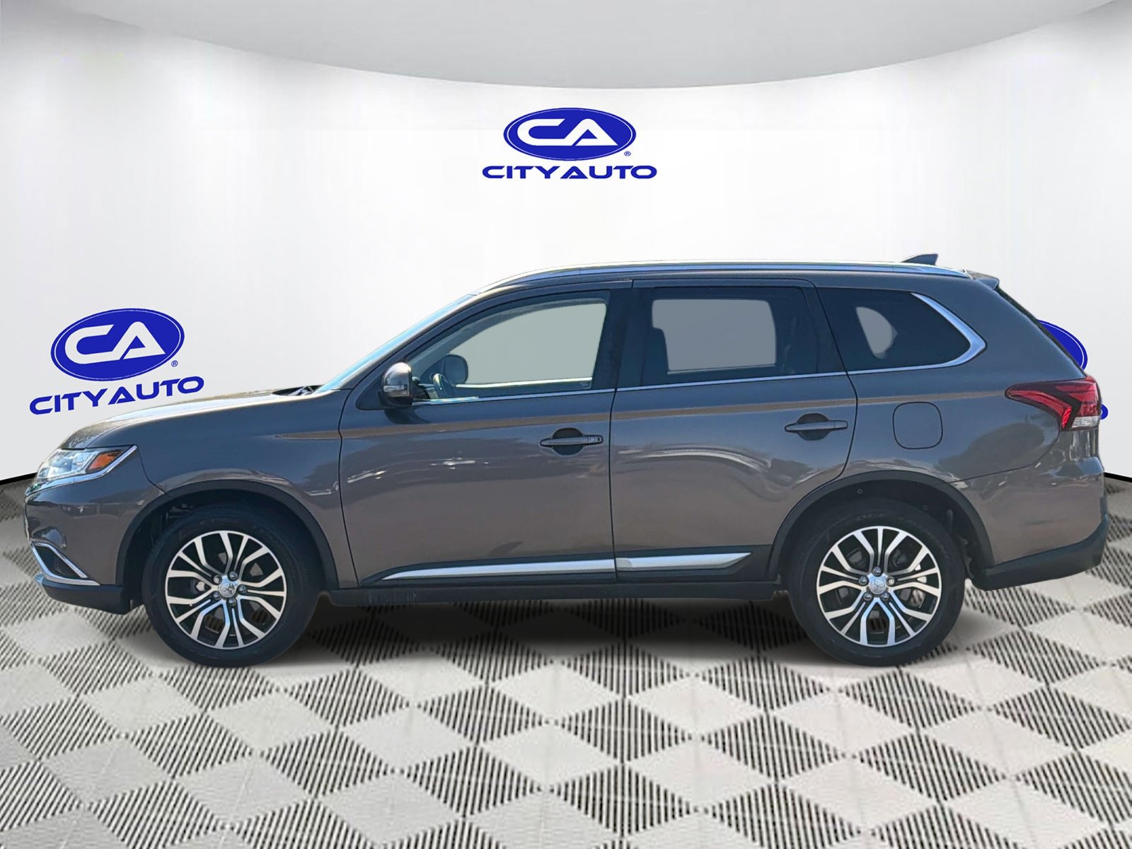 Used 2017 Mitsubishi Outlander SEL FWD image 7