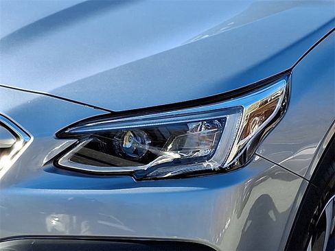 Certified 2022 Subaru Outback Limited w/ Popular Package #2 image 10