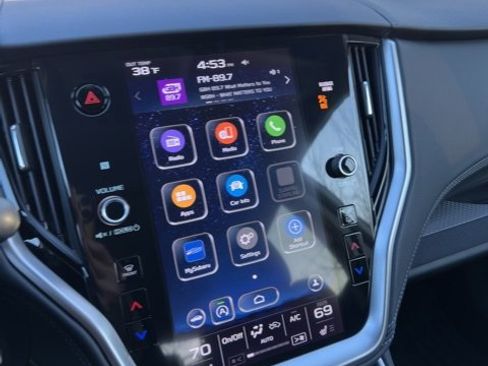 Used 2020 Subaru Outback Premium image 12