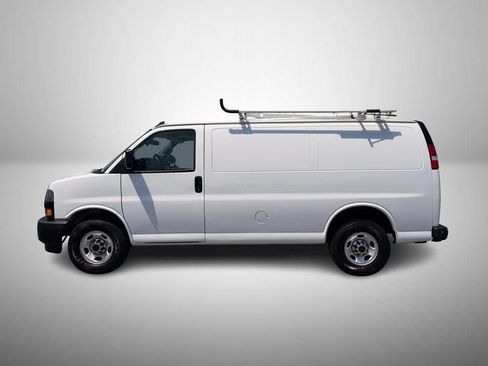 Used 2020 Chevrolet Express 2500 w/ Driver Convenience Package RWD image 6
