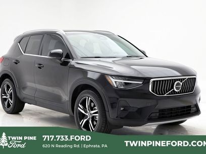 Used 2023 Volvo XC40 B5 Plus