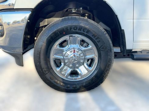 New 2026 RAM 3500 Tradesman image 11