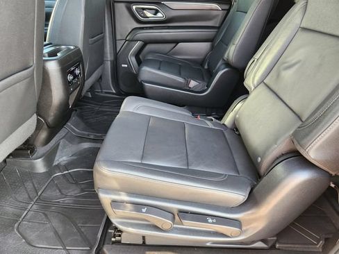 Used 2023 Chevrolet Suburban Z71 w/ Luxury Package AWD/4WD image 30