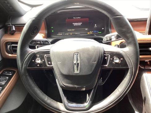 Used 2020 Lincoln Aviator Grand Touring w/ Equipment Group 302A AWD/4WD image 29