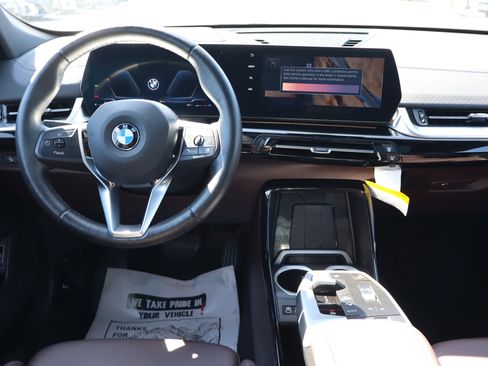 Used 2025 BMW X2 xDrive28i w/ Premium Package AWD/4WD image 12