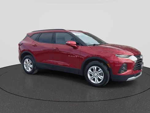Used 2020 Chevrolet Blazer LT image 2