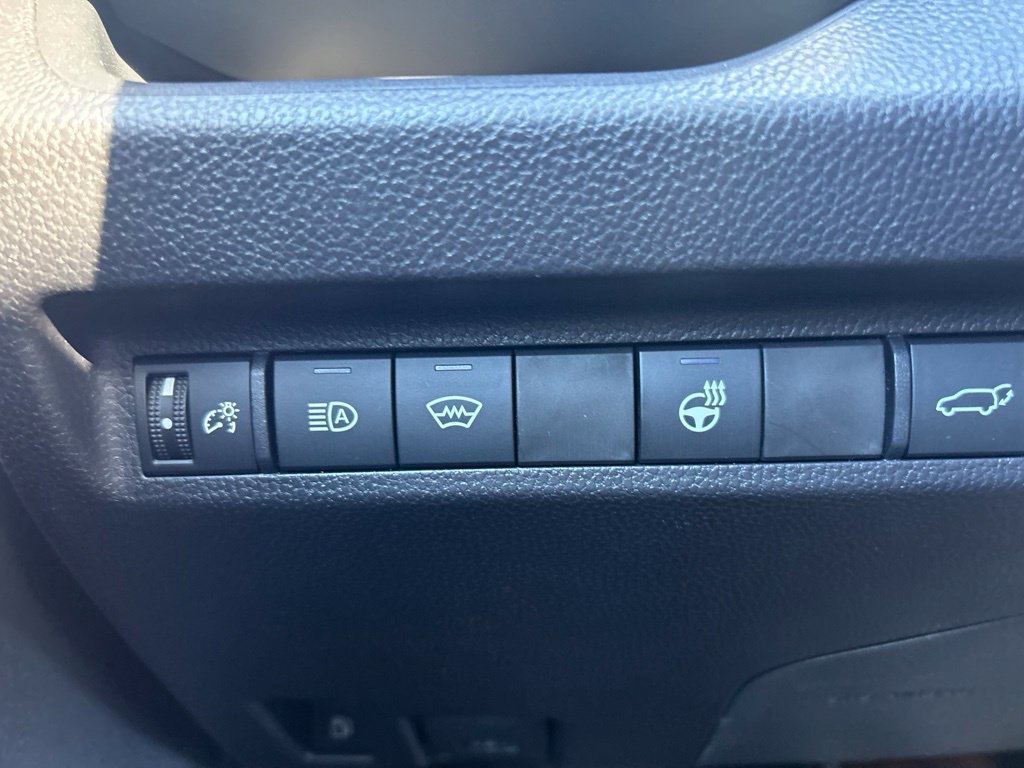 Used 2025 Toyota RAV4 XLE w/ Convenience Package AWD/4WD image 28