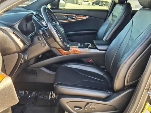 Used 2020 Lincoln Nautilus Reserve image 18