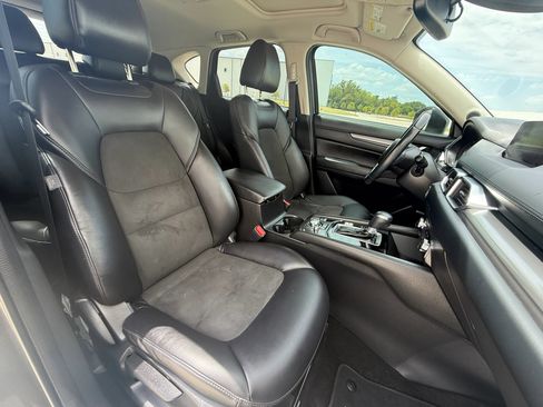 Used 2017 MAZDA CX-5 Touring w/ Preferred Equipment Package FWD image 17