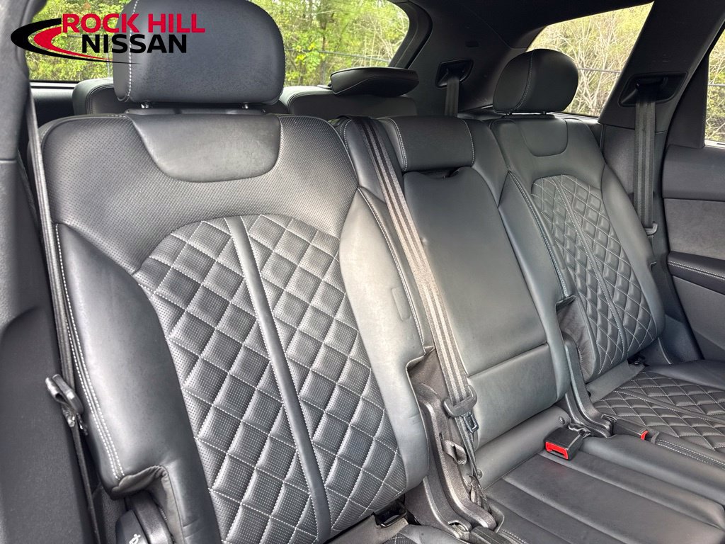 Used 2023 Audi SQ7 Prestige AWD/4WD image 26