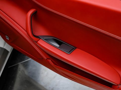 Used 2015 Ferrari 458 Italia Coupe image 86