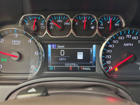 Used 2018 GMC Yukon SLT w/ Premium Edition AWD/4WD image 36