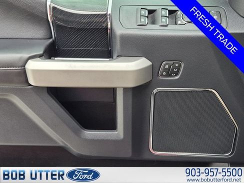 Certified 2022 Ford F250 Platinum w/ FX4 Off-Road Package AWD/4WD image 22