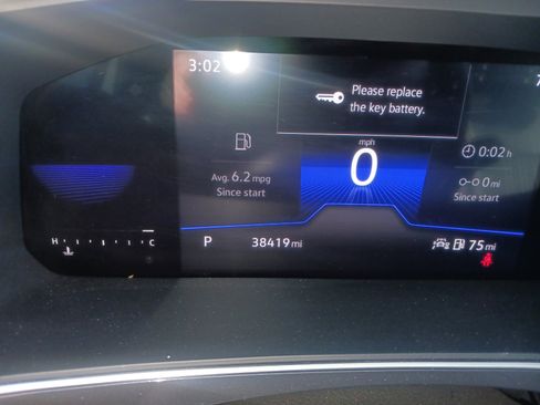 Certified 2022 Volkswagen Tiguan SE w/ Panoramic Sunroof Package image 4