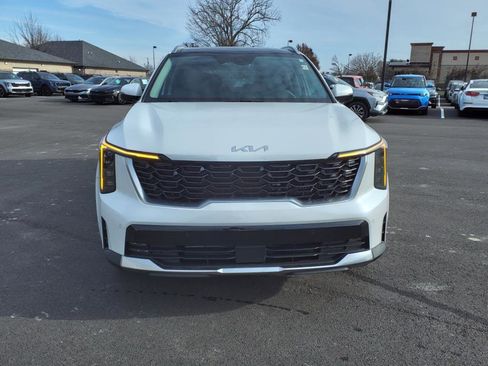 Used 2025 Kia Sorento EX w/ EX Panoramic Sunroof Package image 9