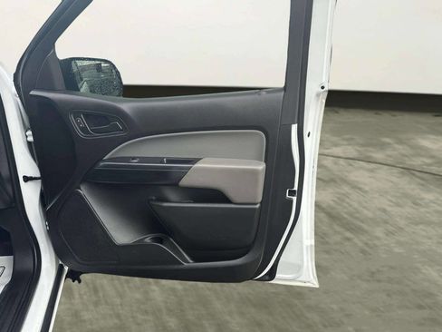 Used 2017 Chevrolet Colorado W/T w/ WT Convenience Package image 17