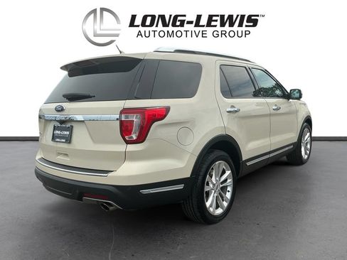 Certified 2018 Ford Explorer Limited FWD image 7